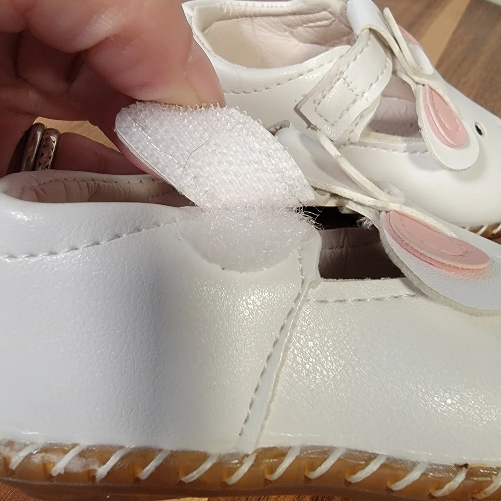 Mai Do Duo white Bunny Rabbit Baby Shoes First Walker Non Slip Size 15 / 7-8 mo.